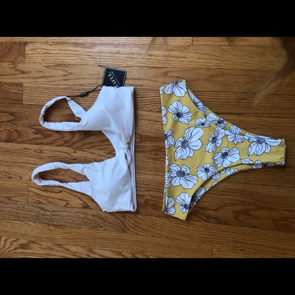 NWT high waisted retro swimsuit